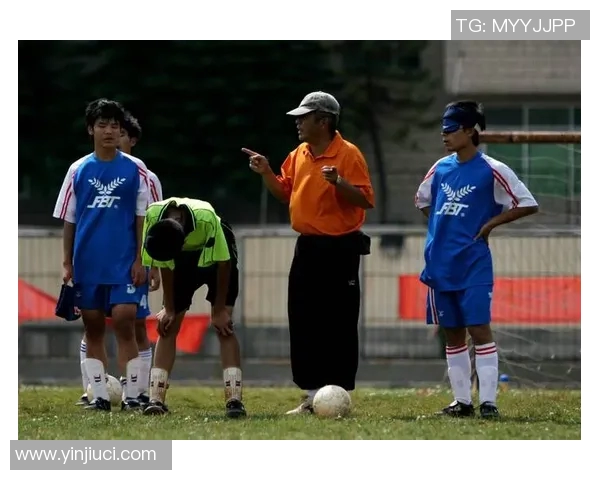 周芳专访：从绿茵场到人生舞台的足球旅程回顾与展望