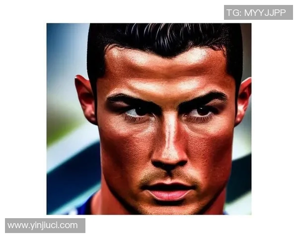 足球巨星C罗魅力无限精美海报展现传奇风采与激情瞬间