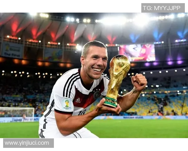 足球明星如何通过自律塑造职业生涯和个人形象的成功之路 足球明星如何通过自律塑造职业生涯和个人形象的成功之路